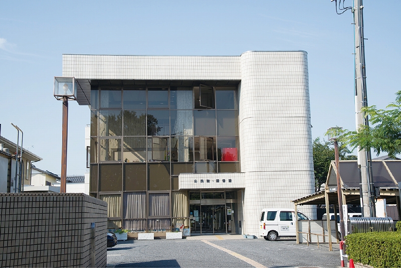 桶川市立図書館 桶川市立図書館