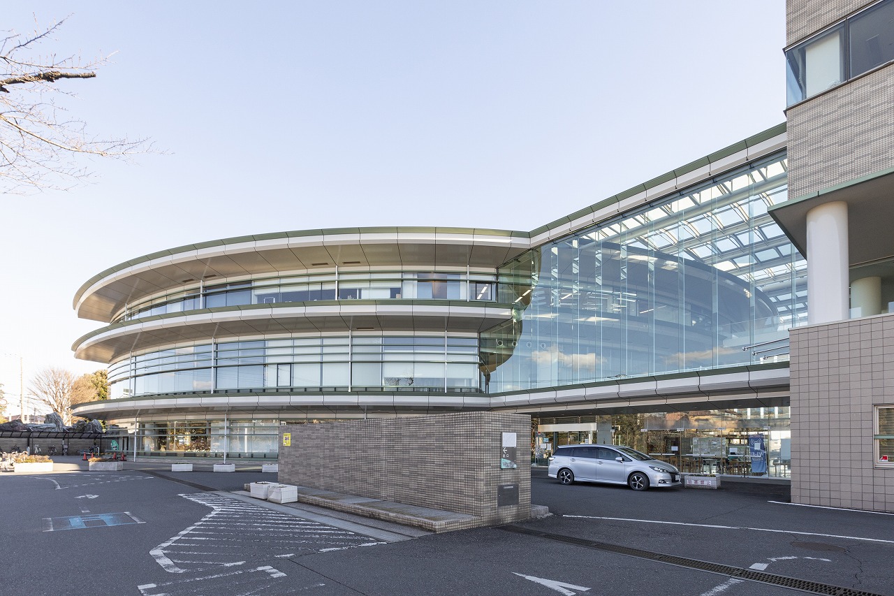 【プラザイースト】