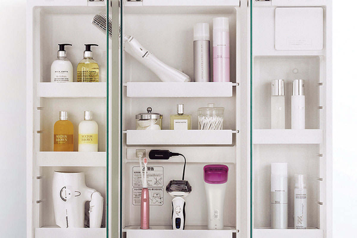 【大容量のミラーキャビネット】