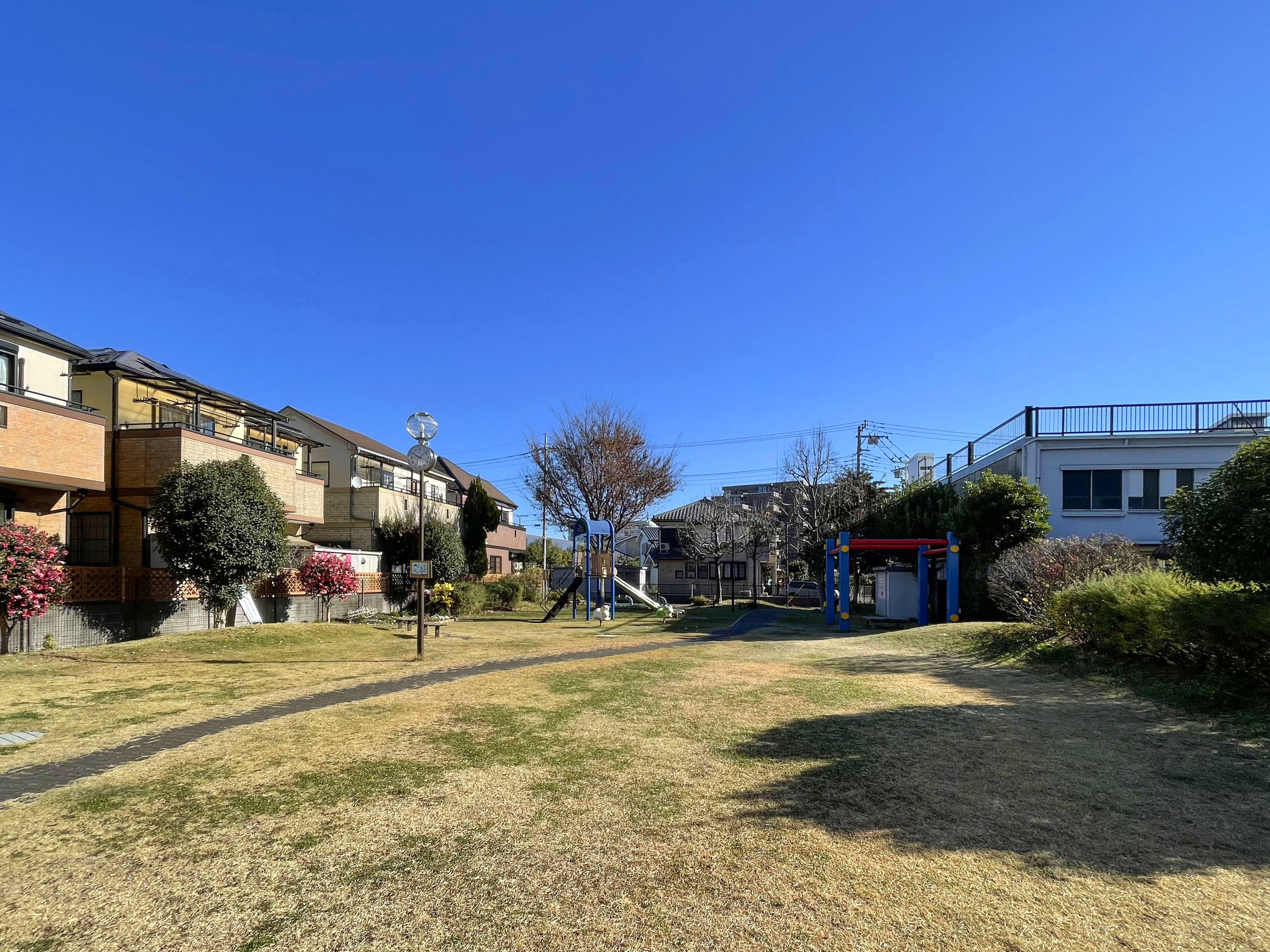 【上青木一丁目南公園】