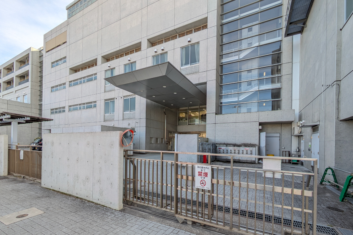 市川市立第七中学校 市川市立第七中学校