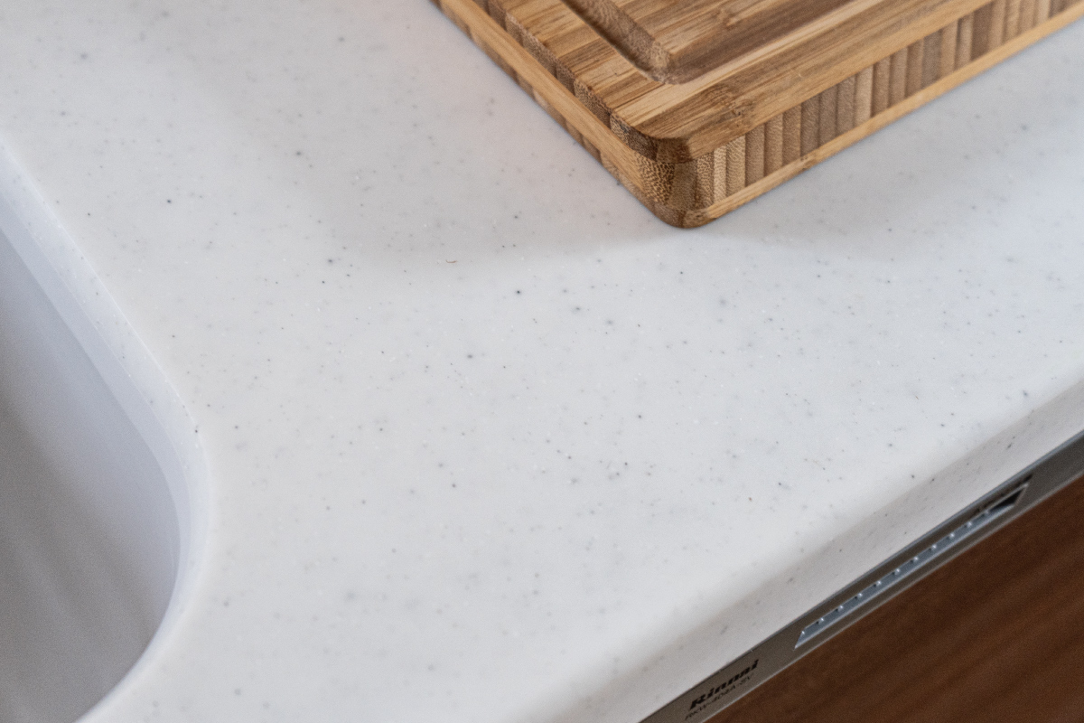 【人造大理石カウンター】