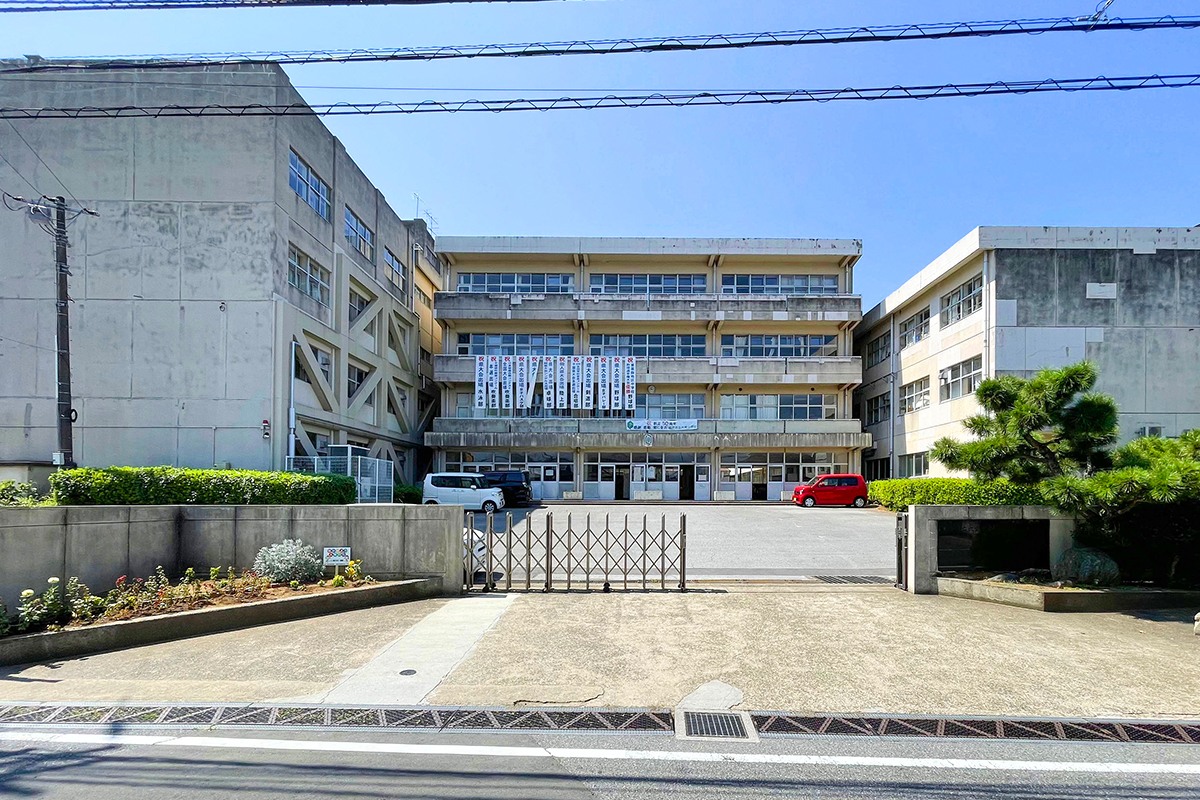 松戸市立六実中学校