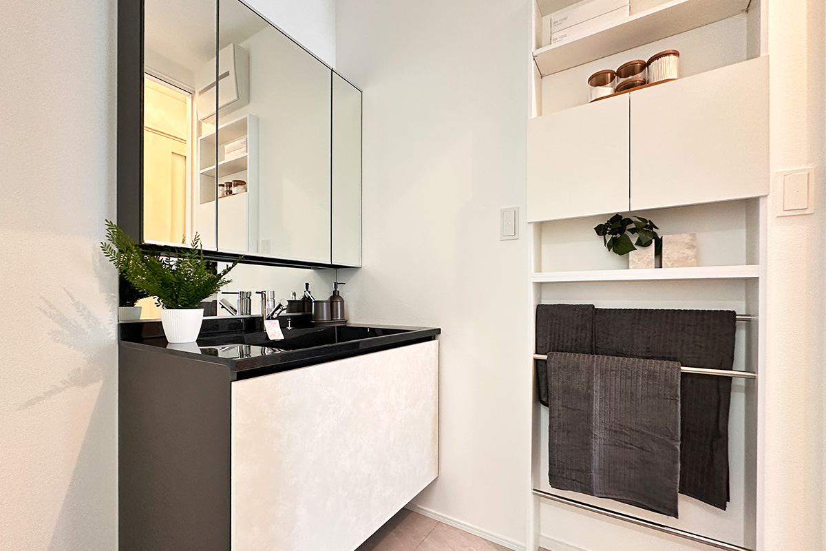 【プレミアムドレッサー】