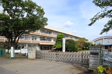蓮田中央小学校