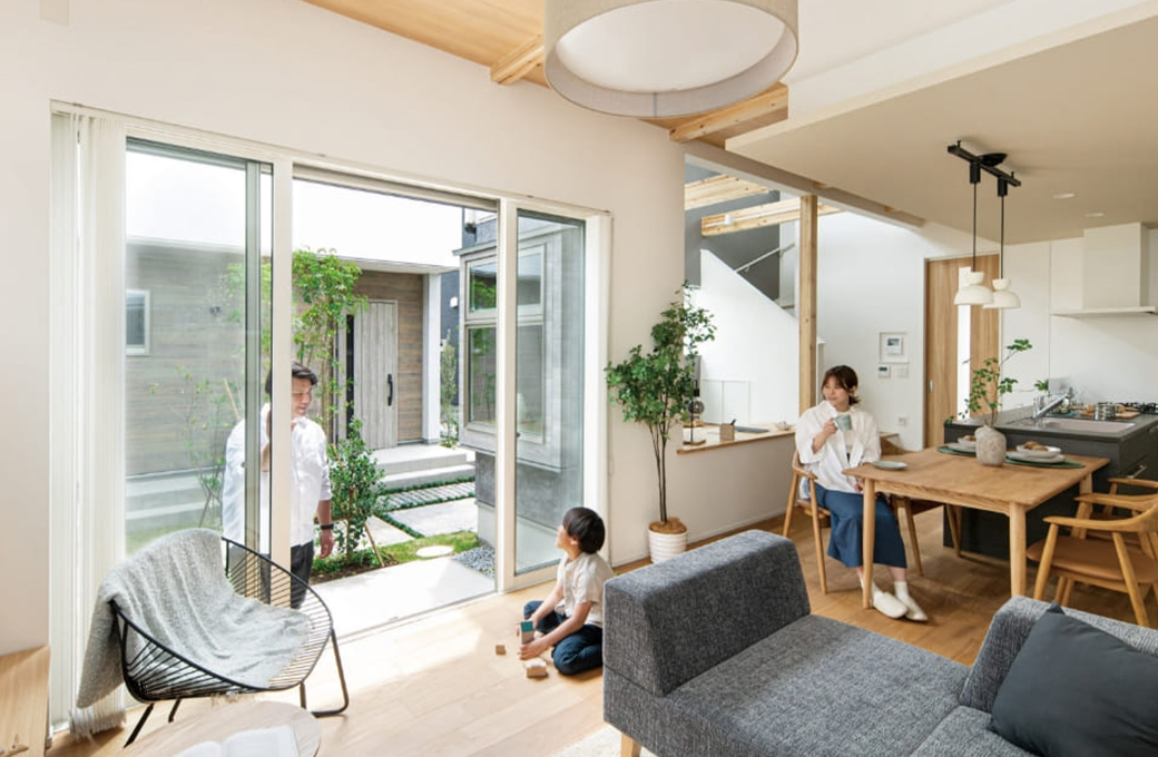 路地空間とつながる室内設計