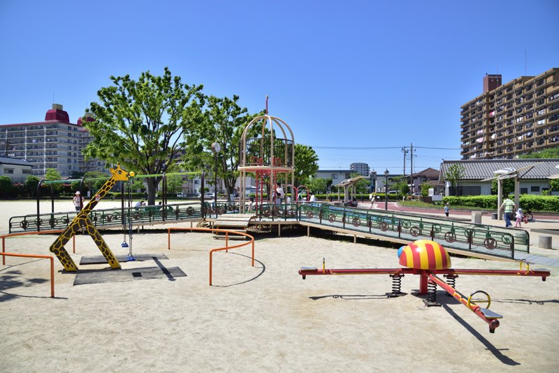 「鳩ヶ谷」駅